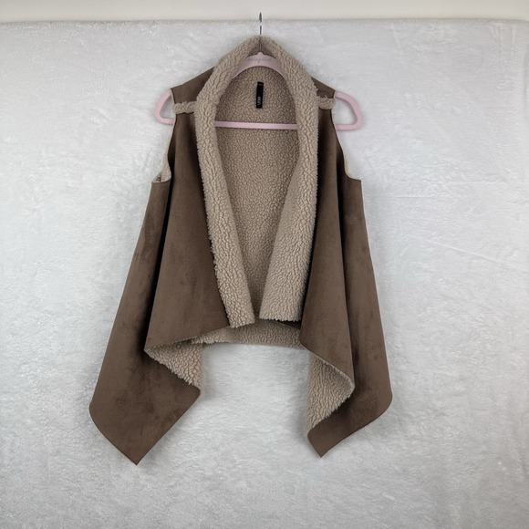 Elan Jackets & Blazers - Elan Womens Vest Vegan Suede Sherpa One Size‎ S M L Tan Ivory